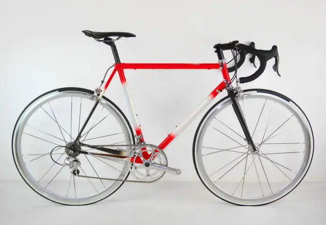 ピストバイク　固定ギア自転車